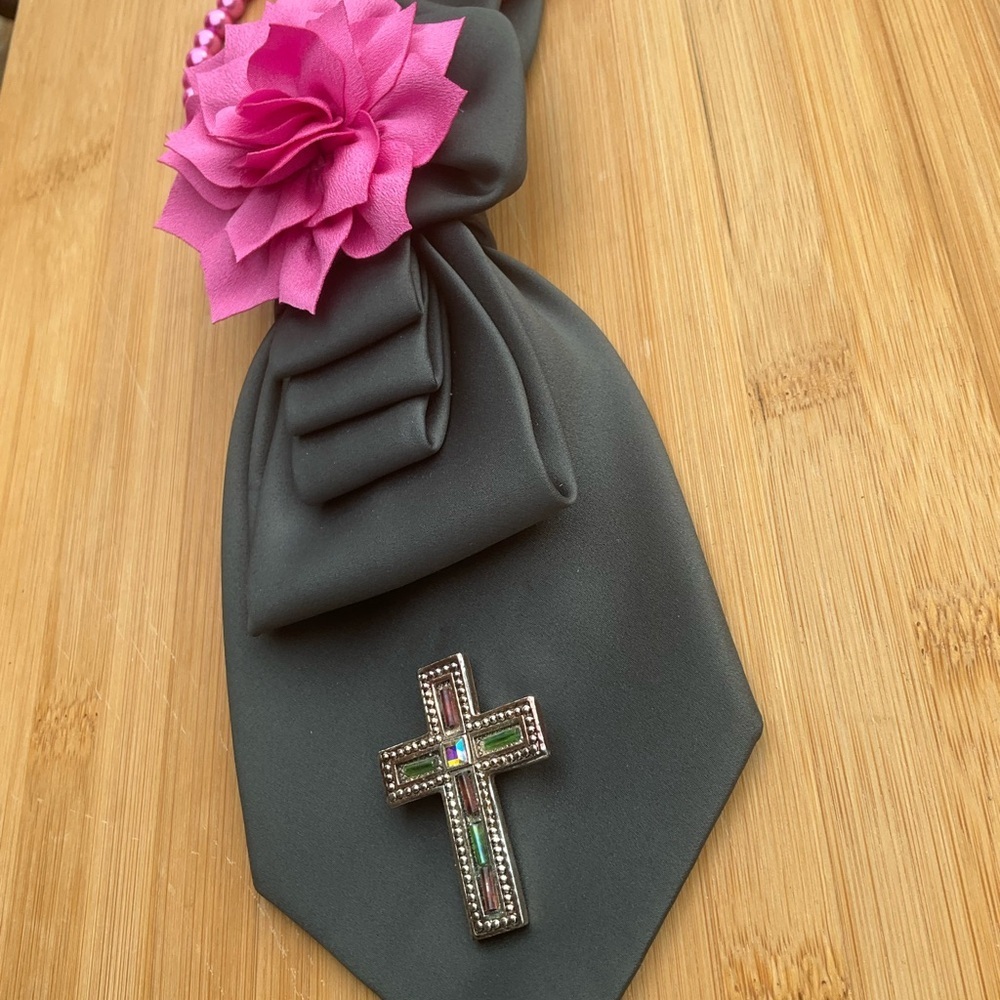 Hand Crafted Necktie Necklace Grayish Green Cross Brooch Pink Floral Accent - Picture 6 of 11
